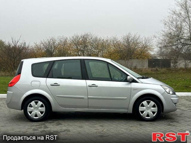 Серый Рено Гранд Сценик, объемом двигателя 1.6 л и пробегом 187 тыс. км за 5700 $, фото 7 на Automoto.ua