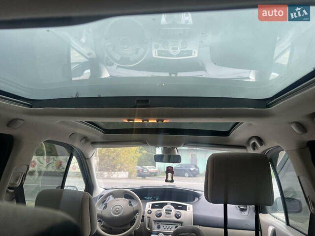 Сірий Рено Гранд Сценік, об'ємом двигуна 1.5 л та пробігом 170 тис. км за 4700 $, фото 12 на Automoto.ua