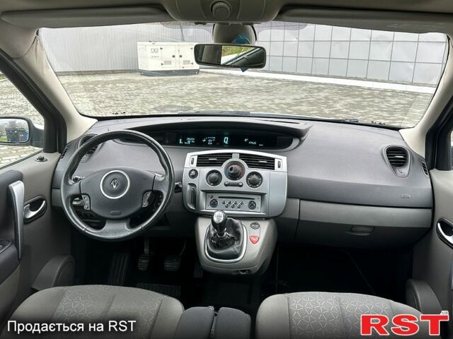 Серый Рено Гранд Сценик, объемом двигателя 1.6 л и пробегом 187 тыс. км за 5700 $, фото 8 на Automoto.ua