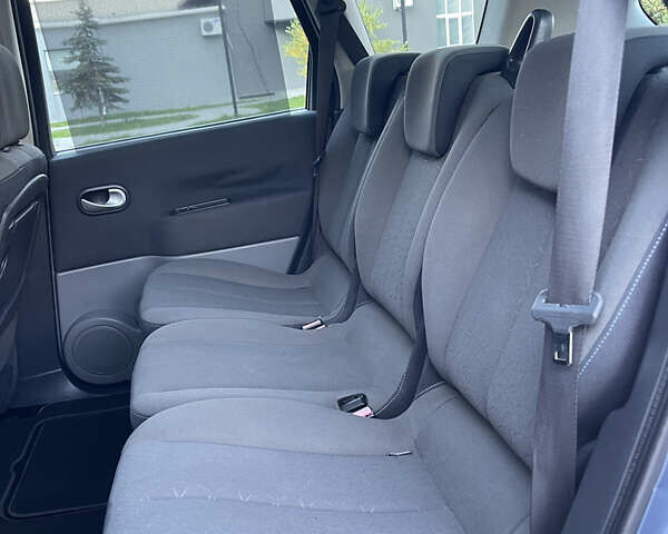 Сірий Рено Гранд Сценік, об'ємом двигуна 1.6 л та пробігом 198 тис. км за 5950 $, фото 18 на Automoto.ua