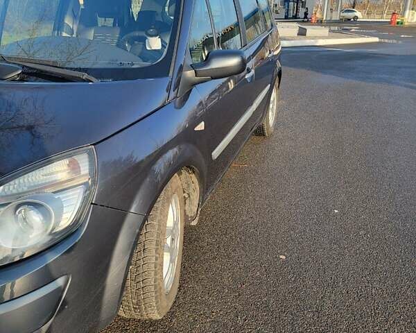 Сірий Рено Гранд Сценік, об'ємом двигуна 2 л та пробігом 195 тис. км за 5600 $, фото 29 на Automoto.ua