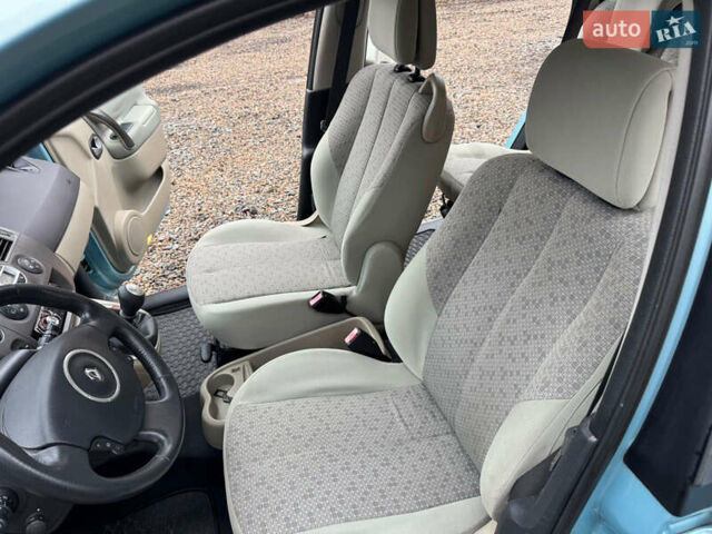 Серый Рено Гранд Сценик, объемом двигателя 1.6 л и пробегом 230 тыс. км за 5800 $, фото 29 на Automoto.ua