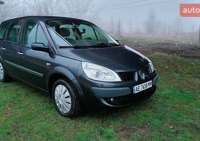 Серый Рено Гранд Сценик, объемом двигателя 1.46 л и пробегом 268 тыс. км за 5199 $, фото 6 на Automoto.ua