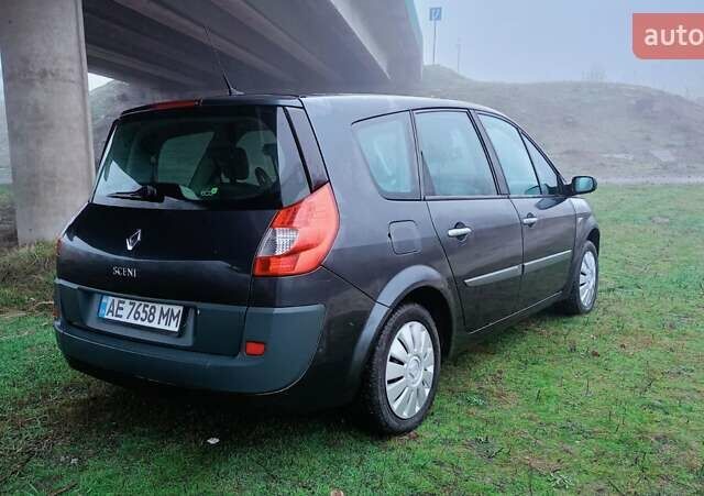 Серый Рено Гранд Сценик, объемом двигателя 1.46 л и пробегом 268 тыс. км за 5199 $, фото 5 на Automoto.ua
