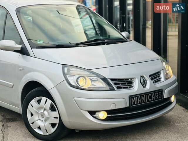 Серый Рено Гранд Сценик, объемом двигателя 1.6 л и пробегом 182 тыс. км за 6900 $, фото 10 на Automoto.ua