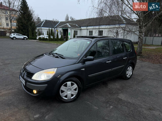 Серый Рено Гранд Сценик, объемом двигателя 2 л и пробегом 140 тыс. км за 5750 $, фото 4 на Automoto.ua