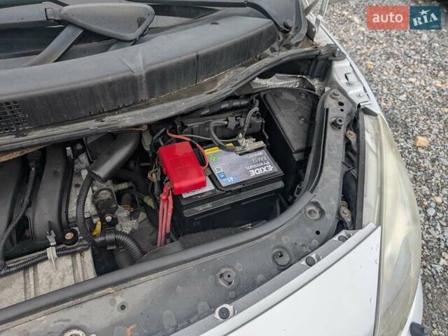 Рено Гранд Сценік 2008 у Рівному на Automoto.ua Сірий Рено Гранд Сценік, об'ємом двигуна 2 л та пробігом 220 тис. км за 5550 $, фото 52 на Automoto.ua