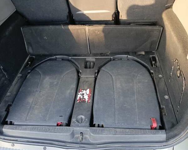 Серый Рено Гранд Сценик, объемом двигателя 1.9 л и пробегом 367 тыс. км за 6000 $, фото 17 на Automoto.ua