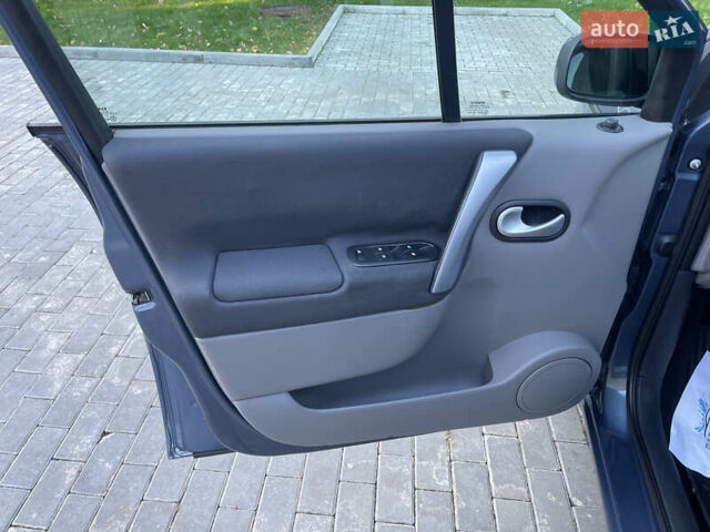 Сірий Рено Гранд Сценік, об'ємом двигуна 1.6 л та пробігом 198 тис. км за 5950 $, фото 16 на Automoto.ua