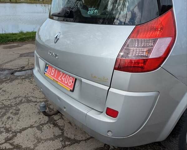 Сірий Рено Гранд Сценік, об'ємом двигуна 2 л та пробігом 220 тис. км за 5500 $, фото 12 на Automoto.ua