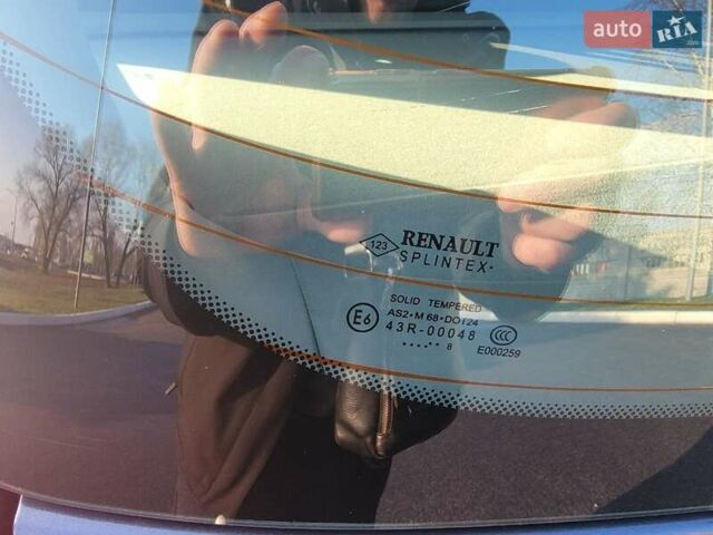 Сірий Рено Гранд Сценік, об'ємом двигуна 2 л та пробігом 195 тис. км за 5600 $, фото 17 на Automoto.ua