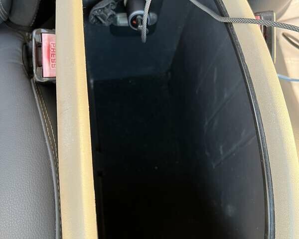 Серый Рено Гранд Сценик, объемом двигателя 1.46 л и пробегом 263 тыс. км за 6100 $, фото 16 на Automoto.ua