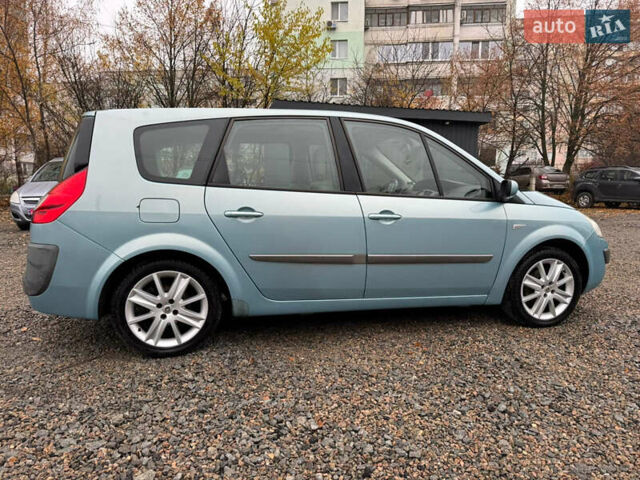 Серый Рено Гранд Сценик, объемом двигателя 1.6 л и пробегом 230 тыс. км за 5800 $, фото 13 на Automoto.ua