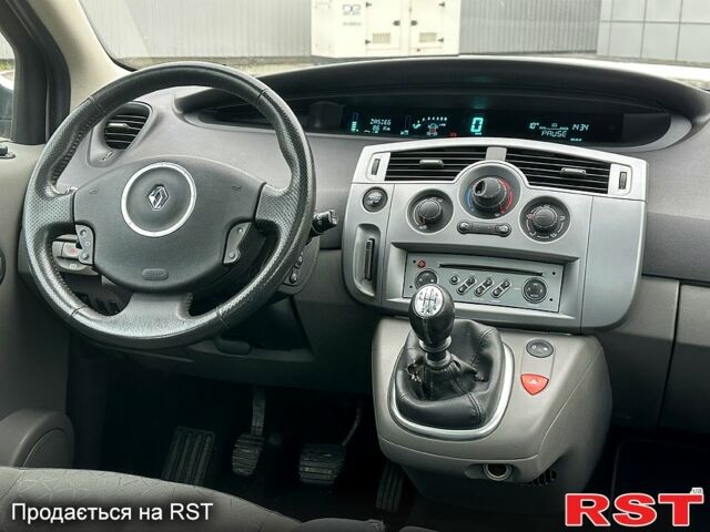 Серый Рено Гранд Сценик, объемом двигателя 1.6 л и пробегом 187 тыс. км за 5700 $, фото 9 на Automoto.ua