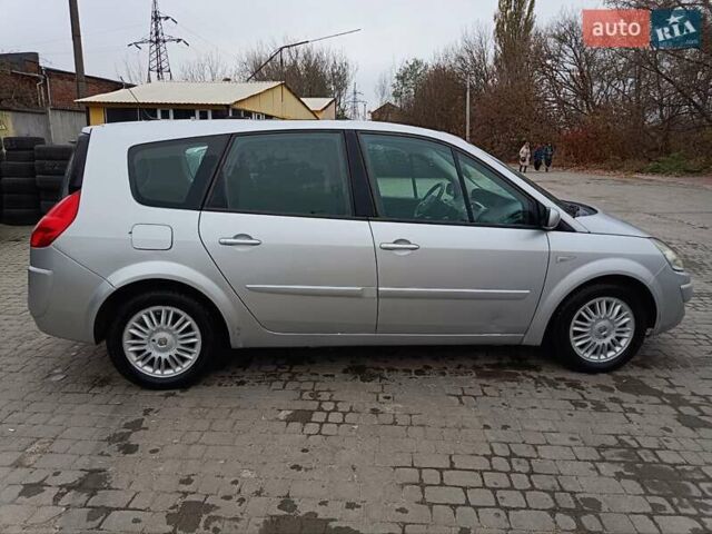 Серый Рено Гранд Сценик, объемом двигателя 1.5 л и пробегом 269 тыс. км за 5500 $, фото 8 на Automoto.ua