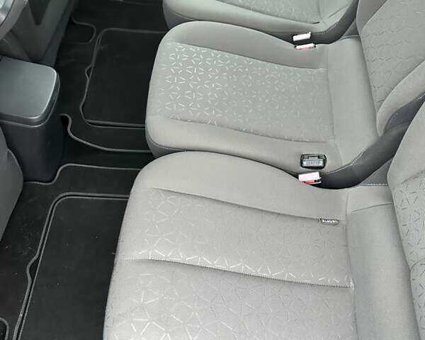 Серый Рено Гранд Сценик, объемом двигателя 1.6 л и пробегом 187 тыс. км за 5400 $, фото 41 на Automoto.ua