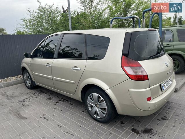 Сірий Рено Гранд Сценік, об'ємом двигуна 1.87 л та пробігом 236 тис. км за 5500 $, фото 3 на Automoto.ua