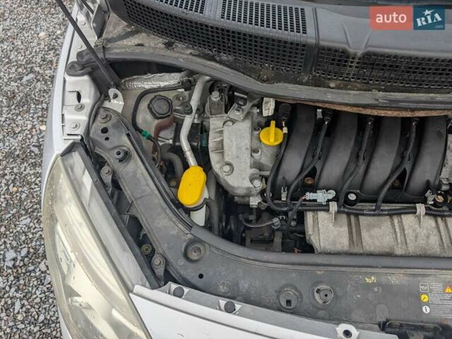 Рено Гранд Сценік 2008 у Рівному на Automoto.ua Сірий Рено Гранд Сценік, об'ємом двигуна 2 л та пробігом 220 тис. км за 5550 $, фото 50 на Automoto.ua