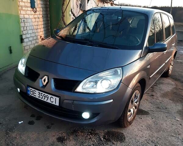 Серый Рено Гранд Сценик, объемом двигателя 1.5 л и пробегом 216 тыс. км за 6600 $, фото 22 на Automoto.ua