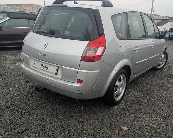Серый Рено Гранд Сценик, объемом двигателя 2 л и пробегом 220 тыс. км за 5200 $, фото 2 на Automoto.ua