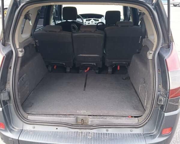 Серый Рено Гранд Сценик, объемом двигателя 1.46 л и пробегом 311 тыс. км за 4500 $, фото 15 на Automoto.ua