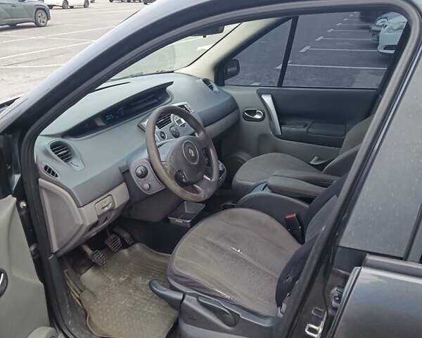 Серый Рено Гранд Сценик, объемом двигателя 1.46 л и пробегом 311 тыс. км за 4500 $, фото 6 на Automoto.ua