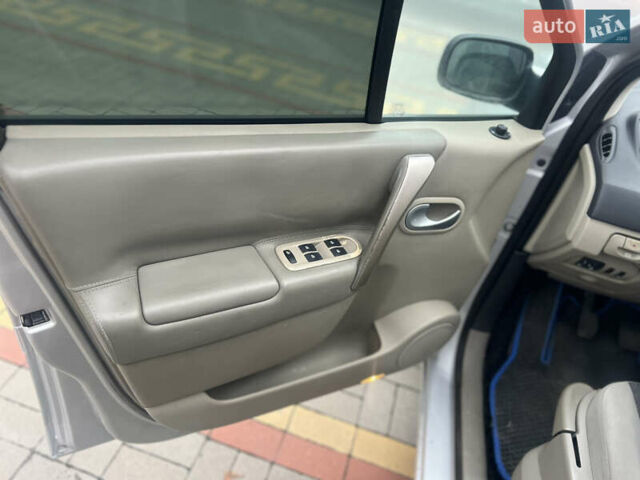 Сірий Рено Гранд Сценік, об'ємом двигуна 1.5 л та пробігом 170 тис. км за 4700 $, фото 19 на Automoto.ua