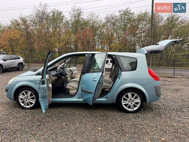 Серый Рено Гранд Сценик, объемом двигателя 1.6 л и пробегом 230 тыс. км за 5800 $, фото 57 на Automoto.ua