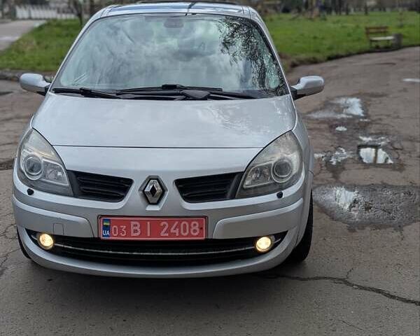 Сірий Рено Гранд Сценік, об'ємом двигуна 2 л та пробігом 220 тис. км за 5500 $, фото 3 на Automoto.ua