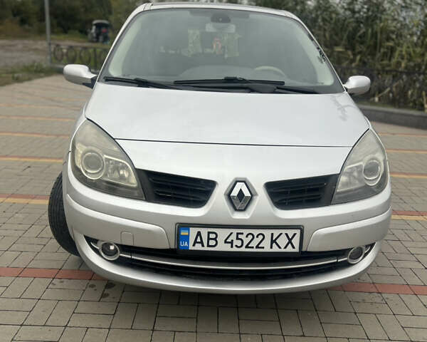 Сірий Рено Гранд Сценік, об'ємом двигуна 1.5 л та пробігом 170 тис. км за 4700 $, фото 1 на Automoto.ua