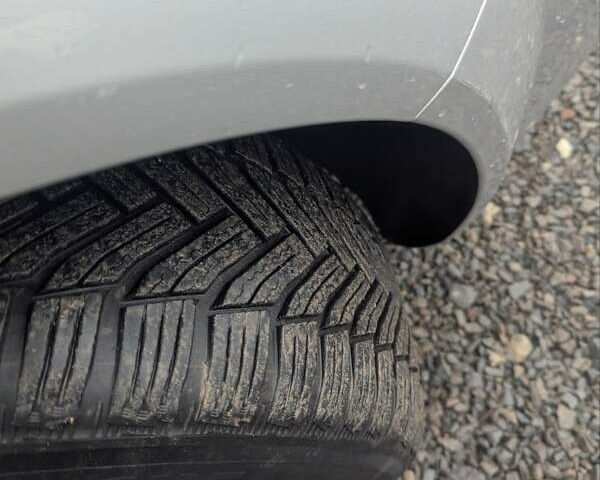 Серый Рено Гранд Сценик, объемом двигателя 2 л и пробегом 220 тыс. км за 5200 $, фото 36 на Automoto.ua