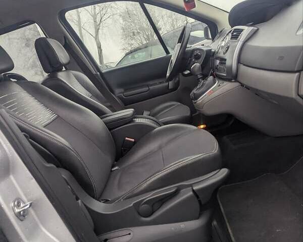 Серый Рено Гранд Сценик, объемом двигателя 2 л и пробегом 220 тыс. км за 5200 $, фото 16 на Automoto.ua