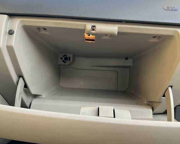 Серый Рено Гранд Сценик, объемом двигателя 1.46 л и пробегом 263 тыс. км за 6100 $, фото 25 на Automoto.ua