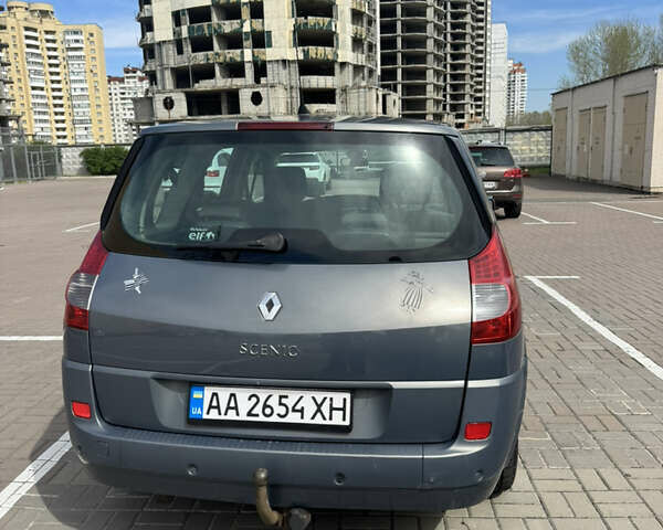 Серый Рено Гранд Сценик, объемом двигателя 1.9 л и пробегом 380 тыс. км за 4800 $, фото 3 на Automoto.ua
