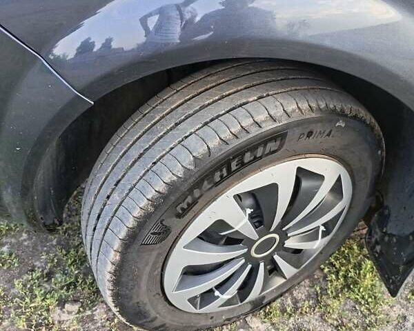 Серый Рено Гранд Сценик, объемом двигателя 1.9 л и пробегом 367 тыс. км за 6000 $, фото 8 на Automoto.ua