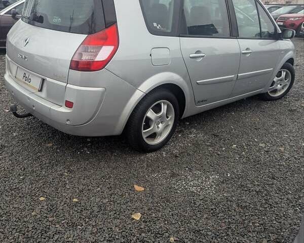 Серый Рено Гранд Сценик, объемом двигателя 2 л и пробегом 220 тыс. км за 5200 $, фото 8 на Automoto.ua