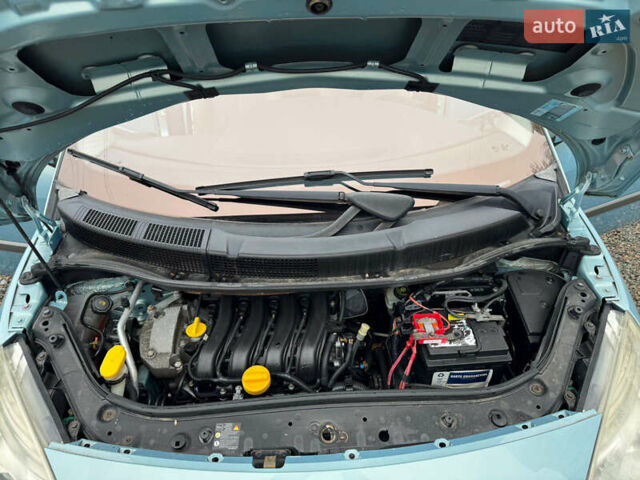 Серый Рено Гранд Сценик, объемом двигателя 1.6 л и пробегом 230 тыс. км за 5800 $, фото 65 на Automoto.ua