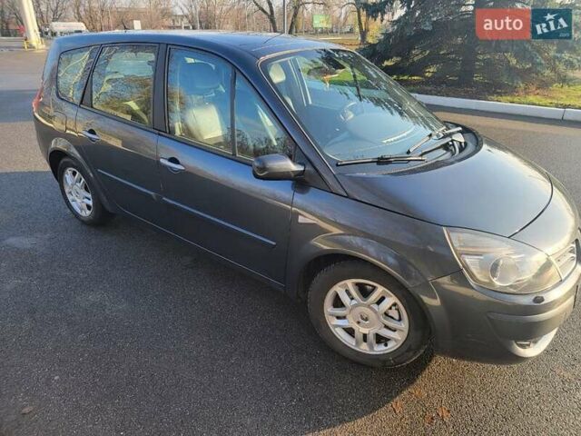 Сірий Рено Гранд Сценік, об'ємом двигуна 2 л та пробігом 195 тис. км за 5600 $, фото 54 на Automoto.ua