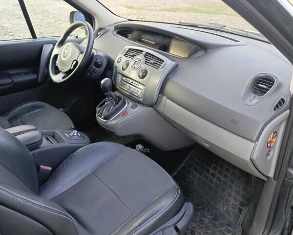 Серый Рено Гранд Сценик, объемом двигателя 1.9 л и пробегом 367 тыс. км за 6000 $, фото 18 на Automoto.ua