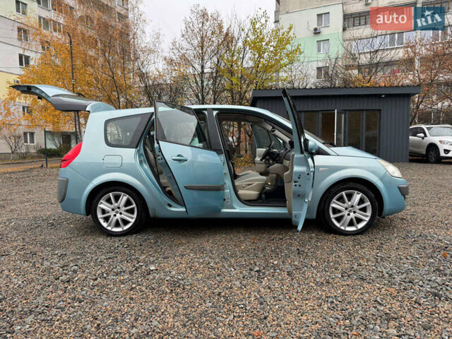 Серый Рено Гранд Сценик, объемом двигателя 1.6 л и пробегом 230 тыс. км за 5800 $, фото 52 на Automoto.ua