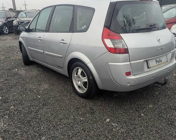 Серый Рено Гранд Сценик, объемом двигателя 2 л и пробегом 220 тыс. км за 5200 $, фото 9 на Automoto.ua