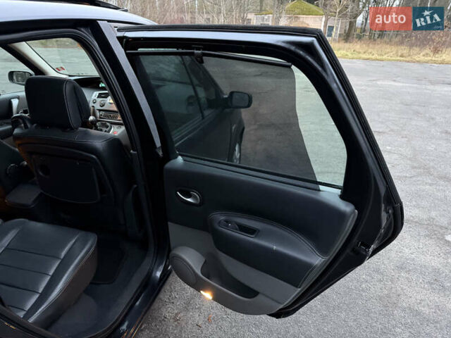 Серый Рено Гранд Сценик, объемом двигателя 2 л и пробегом 140 тыс. км за 5750 $, фото 21 на Automoto.ua