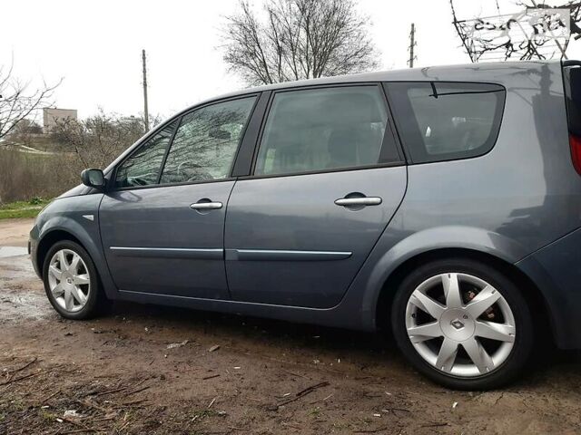 Серый Рено Гранд Сценик, объемом двигателя 1.5 л и пробегом 216 тыс. км за 6600 $, фото 7 на Automoto.ua