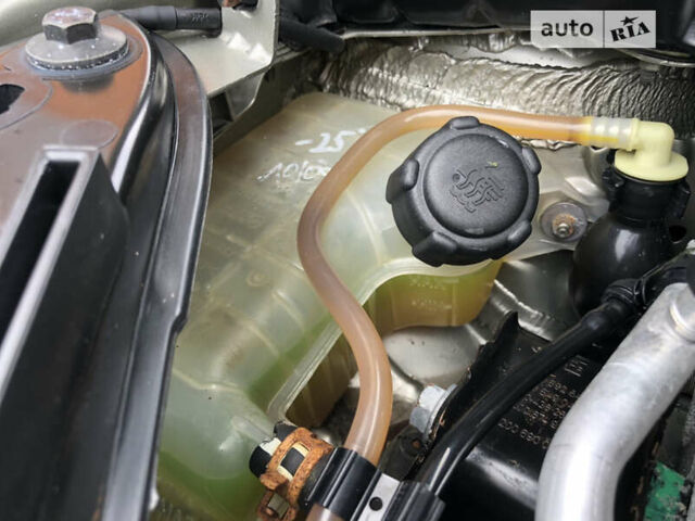 Серый Рено Гранд Сценик, объемом двигателя 1.9 л и пробегом 213 тыс. км за 6150 $, фото 29 на Automoto.ua