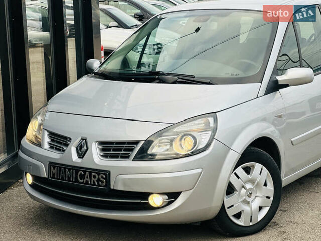 Серый Рено Гранд Сценик, объемом двигателя 1.6 л и пробегом 182 тыс. км за 6900 $, фото 1 на Automoto.ua