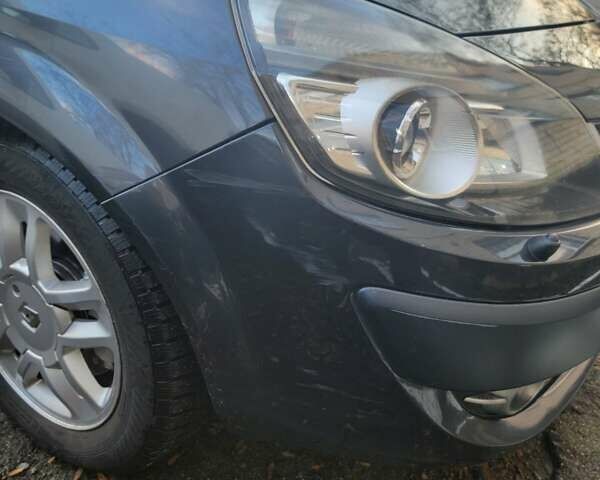 Сірий Рено Гранд Сценік, об'ємом двигуна 2 л та пробігом 195 тис. км за 5600 $, фото 3 на Automoto.ua