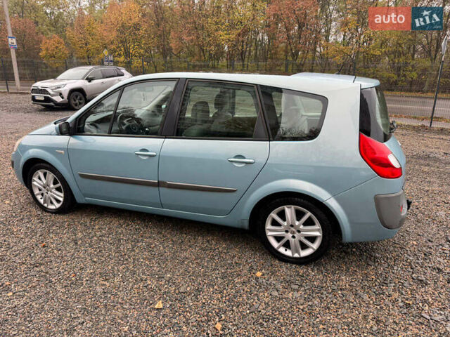 Серый Рено Гранд Сценик, объемом двигателя 1.6 л и пробегом 230 тыс. км за 5800 $, фото 21 на Automoto.ua