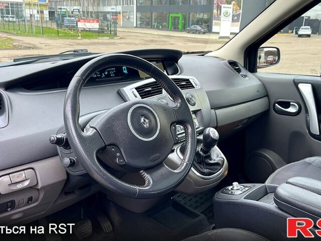 Серый Рено Гранд Сценик, объемом двигателя 2 л и пробегом 284 тыс. км за 6500 $, фото 8 на Automoto.ua