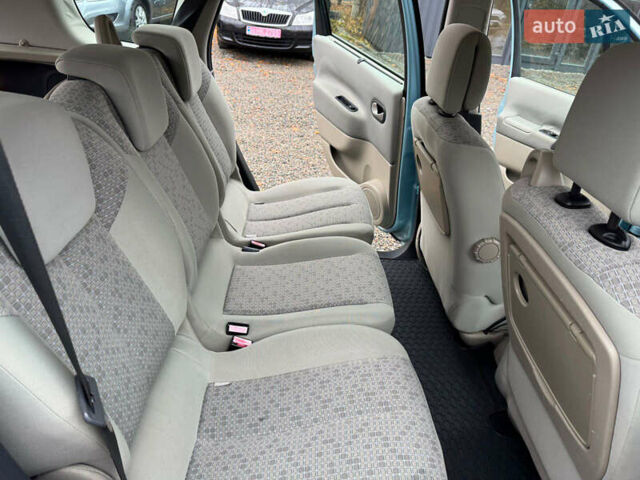 Серый Рено Гранд Сценик, объемом двигателя 1.6 л и пробегом 230 тыс. км за 5800 $, фото 43 на Automoto.ua