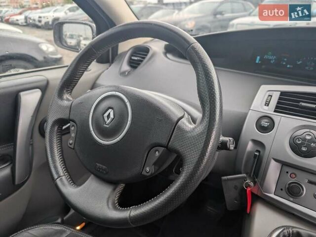 Рено Гранд Сценік 2008 у Рівному на Automoto.ua Сірий Рено Гранд Сценік, об'ємом двигуна 2 л та пробігом 220 тис. км за 5550 $, фото 44 на Automoto.ua